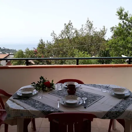 Lina Apartman Capo Vaticano